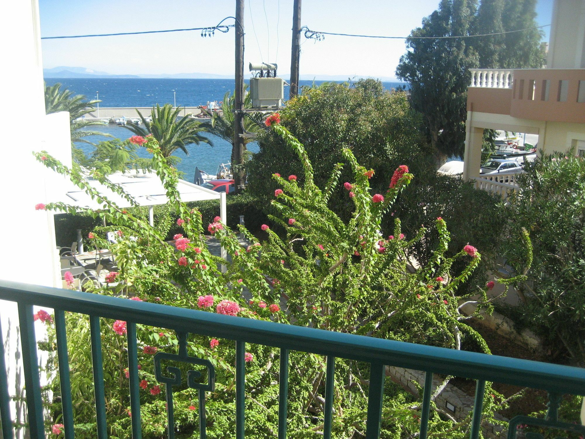 Kyveli Hotel Apartments Vrontádos Exterior foto